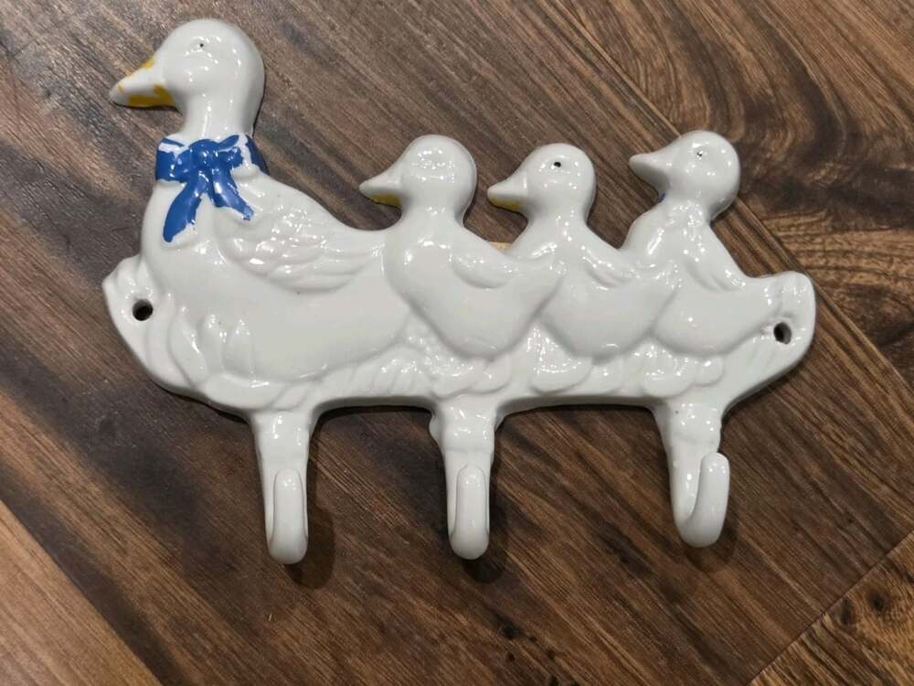 Vtg 1986 Ceramic Mother Duck Ducklings Wall Hook Coat Rack Country Farmhouse